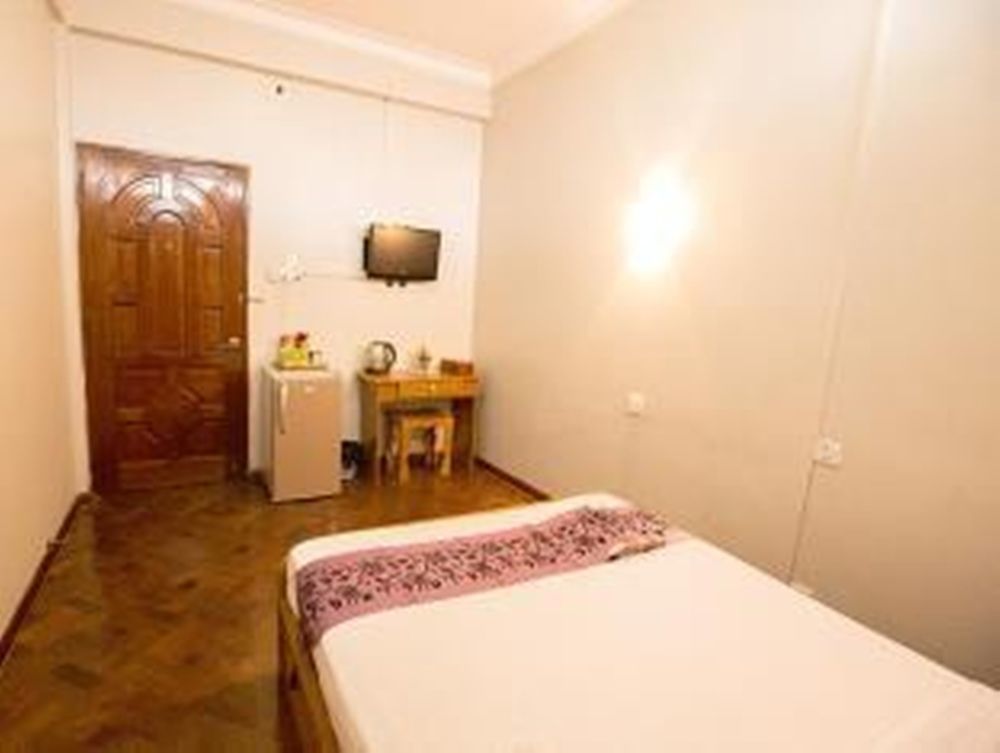 Myit Sone Hotel Mandalay Exterior photo